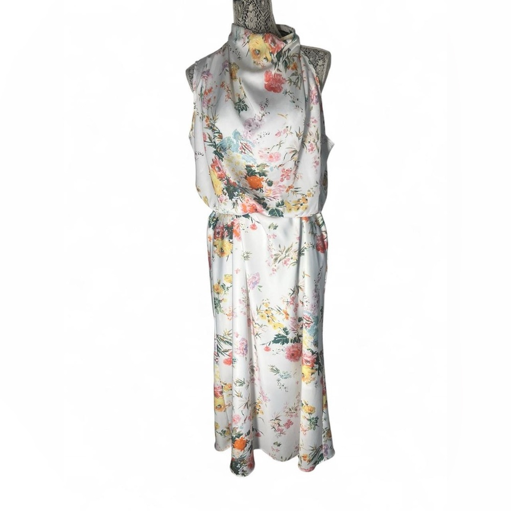 Floral Sleeveless Maxi Dress - Picture 2 of 7